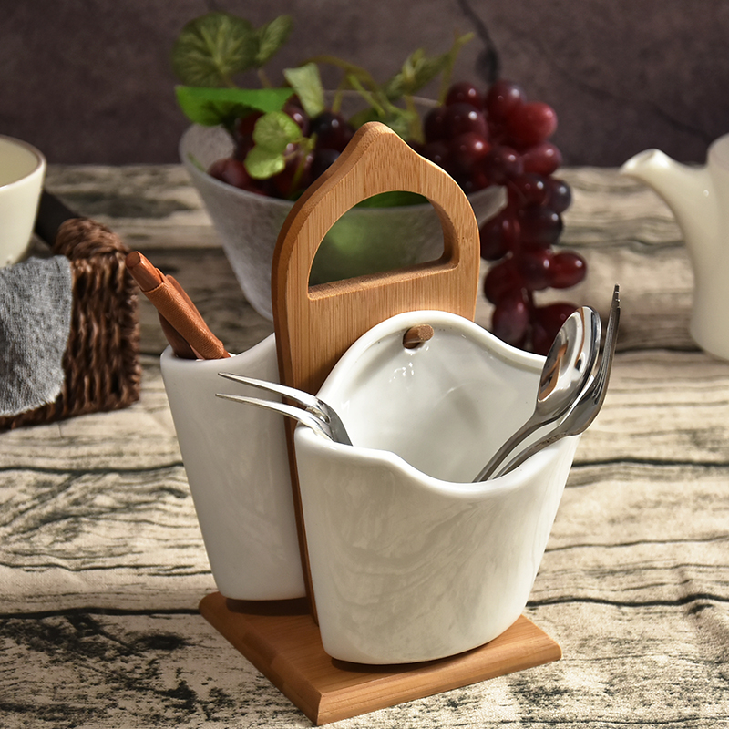 Creative Japanese Bamboo Wood Ceramic Chopstick Holder - Image 3